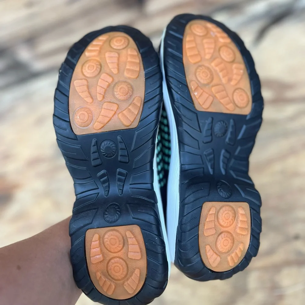 UNBRANDED | Black Mint Green Slip On Running Tennis Shoes 10